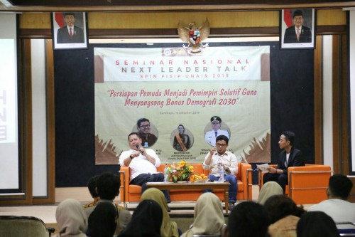 Wawali Surabaya Whisnu Sakti Buana saat acara diskusi di Kampus Unair