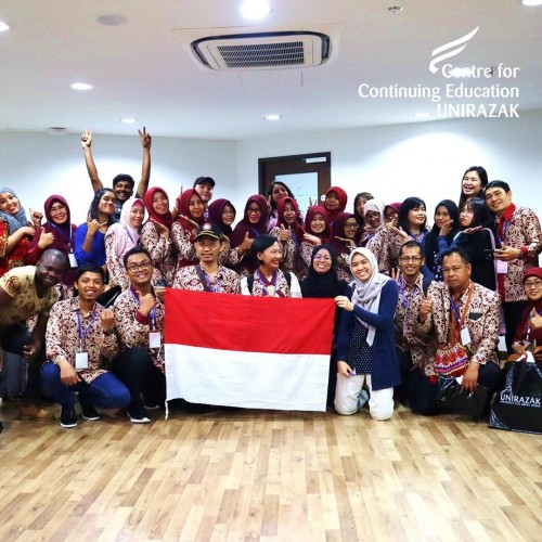 Para dosen dan mahasiswa Pasca Sarjana Unikama saat visiting study ke universitas di Malaysia (Unikama for MalangTIMES)