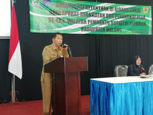 Sekda Kabupaten Malang Didik Budi Muljono saat memberikan sambutan dalam acara sosialisasi tentang terkait rokok ilegal di Kabupaten Malang (Nana)