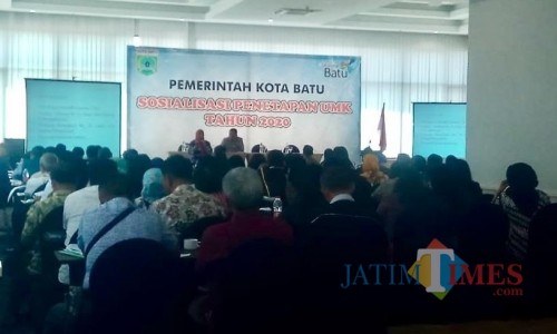 Suasana Sosialisasi Penetapan UMK tahun 2020 Kota Batu di Aston Inn, Selasa (26/11/2019).