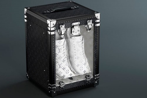 Kotak penyimpan sneaker mewah dari Louis Vuitton. (Foto: istimewa)