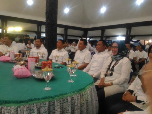 Acara pisah kenang Kapolres Lumajang malam ini, Sabtu 30/11 (Foto : Moch. R. Abdul Fatah / Jatim TIMES)
