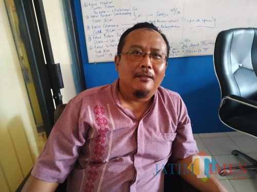 Ketua Komite SMKN 03 Tulungagung Heri Widodo / Foto : Anang Basso / Tulungagung TIMES