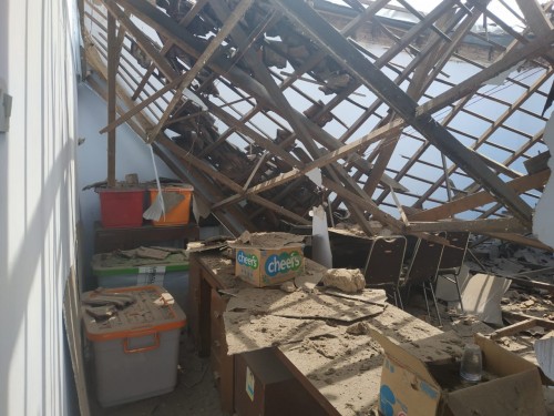 Atap kantor Bawaslu Kota Malang ambrol. (Foto: Istimewa)