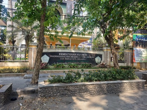 MAN 3 Kota Malang (Hendra Saputra)