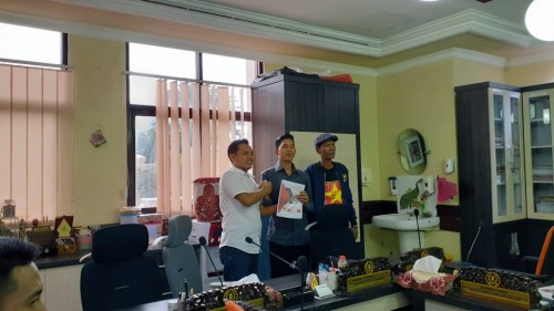 LMND ketika melakukan hearing di DPRD Surabaya