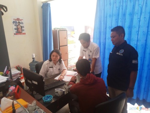 Proses assesment pecandu di Klinik BNN. (Anggara Sudiongko/MalangTIMES)