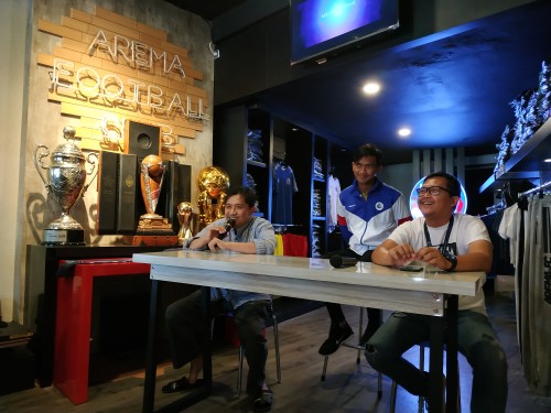 Suasana konferensi pers perkenalan jersey ketiga Arema FC untuk musim 2020 (Hendra Saputra)
