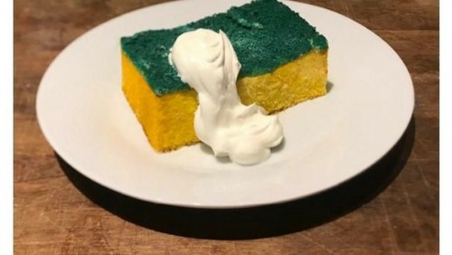 Tampilan kue bolu spons cuci piring (Foto: twitter @iine_piroshiki)