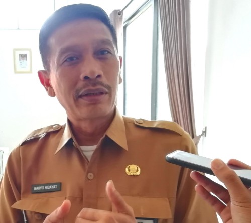 Kepala DPKPCK Kabupaten Malang Wahyu Hidayat menyampaikan program bedah rumah plus-plus untuk tahun 2020 (foto: Nana/ MalangTIMES)