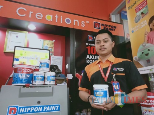 Graha Bangunan terus memberikan pelayanan dan produk terbaik bagi customer.(Foto : Aunur Rofiq/BlitarTIMES)