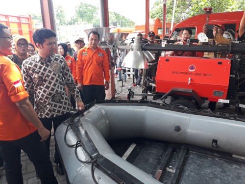 Wagub Emil ketika meninjau kantor BPBD Jatim