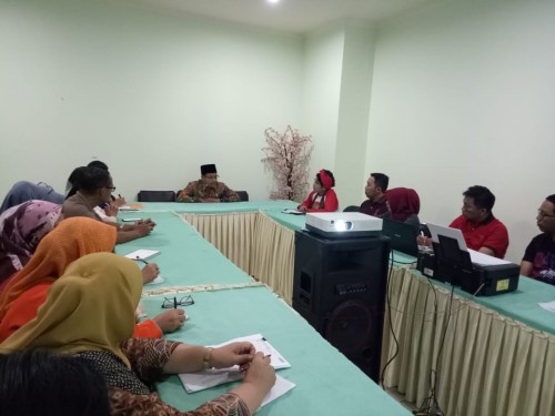 Suasana peninjauan oleh Wali Kota Malang Sutiaji ke kantor Dinas Kepemudaan Olahraga, dan Pariwisata Kota Malang, Jumat (3/1) (Foto: Humas Pemkot Malang)