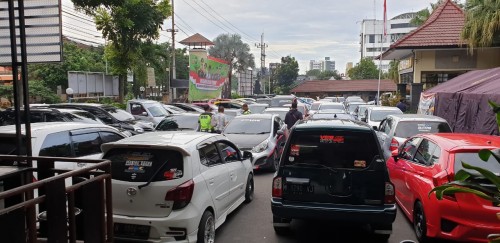 Puluhan mobil peserta balap liar yang diamankan di Mapolresta Malang Kota (ist)