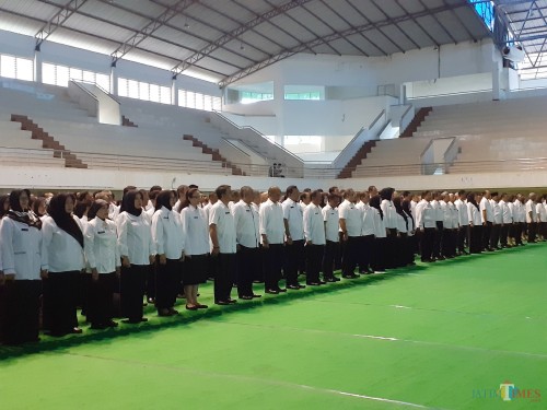ASN Pemkot Malang saat menjalani pengukuhan jabatan SOTK baru (Arifina Cahyanti Firdausi/MalangTIMES)