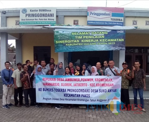 Peserta replikasi dari wilayah Kecamatan Kromengan ke BUMDesa Toserba Pringgodani Sukoanyar, Pakis, yang wilayahnya bebas toko modern sampai saat ini (dd nana)