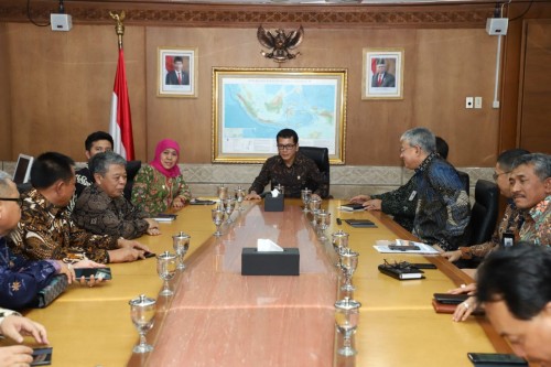 Rapat bersama di Kemenparekraf