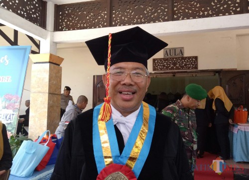Profesor bidang ilmu arsitektur ITN Malang Prof Dr Ir Lalu Mulyadi MT. (Foto: Ima/MalangTIMES)