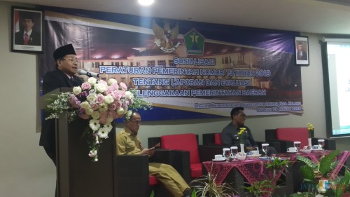 Wali Kota Malang Sutiaji saat hadir membuka acara Arahan Penyusunan Laporan Penyelenggaraan Pemerintah Daerah Pemerintah Kota Malang Tahun 2020 yang digelar di Hotel Savana, Senin (20/1/2020) (Pipit Anggraeni/MalangTIMES).