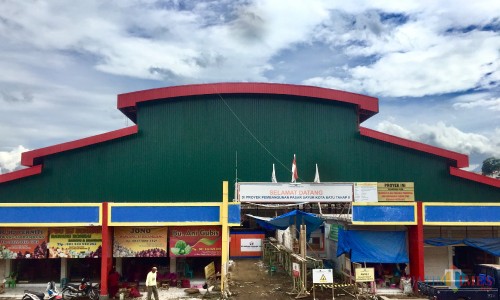 Pasar sayur tengah dalam proses pembangunan di di jalan Dewi Sartika, Kelurahan Temas, Kecamatan Batu. (Foto: Irsya Richa/MalangTIMES)