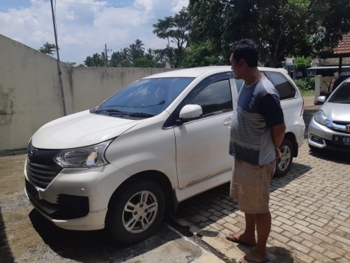 Barang bukti mobil yang digelapkan oleh tersangka (Foto : Polsek Wonosari for MalangTIMES)