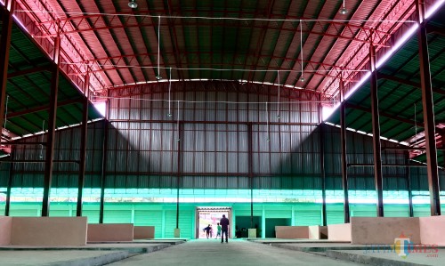 Suasana di dalam Pasar Sayur. (Foto: Irsya Richa/MalangTIMES)