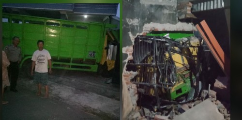 Truk yang menabrak pagar dan masuk rumah warga di Banaran, Kauman. (Foto: Istimewa)
