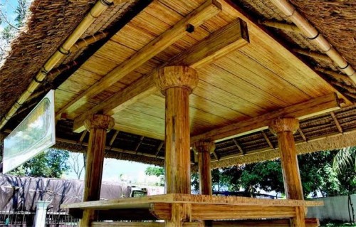 Bangunan dengan bahan material bambu laminasi (Litbang PUPR)