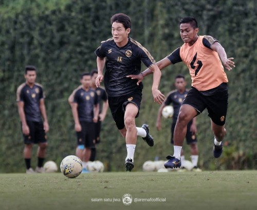 Pemain Arema FC ketika melakukan latihan (Official Arema FC)