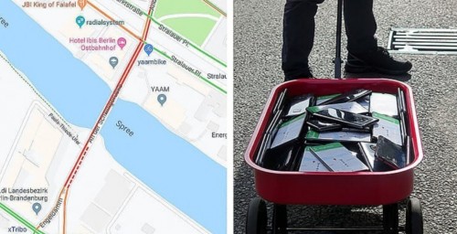 Simon Weckert, seniman Jerman yang mengaktifkan aplikasi Google Maps pada 99 handphonenya melintasi jalanan Kota Berlin. (Foto : Istimewa)