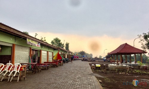 Rest Area di Jalur Lintas Barat Desa Oro-Oro Ombo Kecamatan Batu. (Foto: Irsya Richa/MalangTIMES)