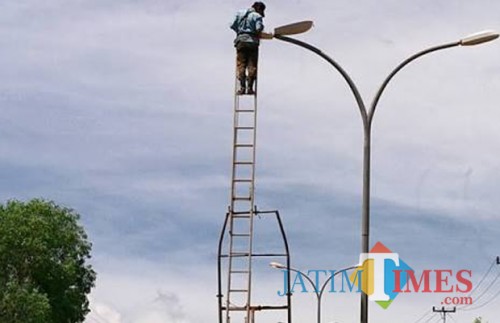 Penerangan jalan umum. (Foto: Dokumen MalangTIMES)