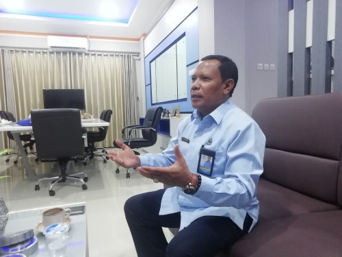 Dirut Perumda Tirta Kanjuruhan Kabupaten Malang Syamsul Hadi saat membeberkan kronologi dibalik polemik sumber air Wendit (dd nana)