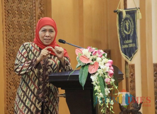 Gubernur Jatim Khofifah