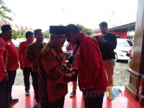 Duet Sanusi-Didik Gatot dari PDI Perjuangan yang siap ditumbangkan oleh PKB dengan arah membentuk koalisi besar (Pito MalangTimes)