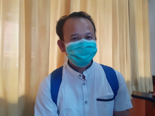 dr Ungky Agus Setiawan, saat berbagi pengalaman menangani pasien Covid-19 di RSSA Kota Malang. (Arifina Cahyanti Firdausi/MalangTIMES).