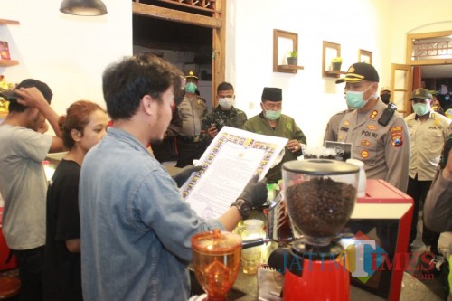 Polres Blitar Kota Razia Café dan Pusat Keramaian
