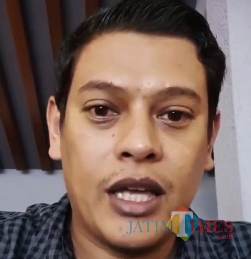 Wali Kota Kediri Abdullah Abu Bakar saat memberikan rilis pers melalui video. (ist)