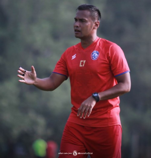 Asisten pelatih Arema FC, Charis Yulianto (official Arema FC)