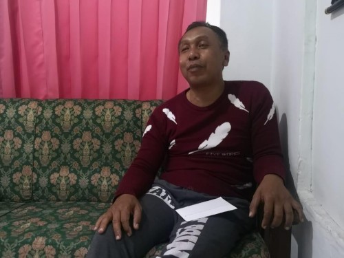 Colok, tukang ojek yang membantu perempuan pingsan di Alun-Alun Kota Batu beberapa hari lalu. (Foto: istimewa)