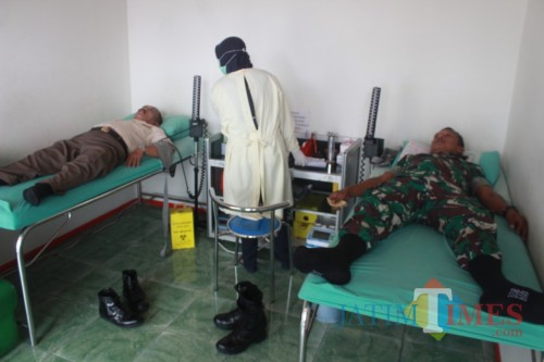 Kodim 0808/Blitar gelar baksos donor darah.(Foto : Team BlitarTIMES)