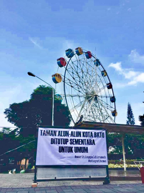 Alun-Alun Kota Batu ditutup untuk mencegah covid 19. (Foto: istimewa)