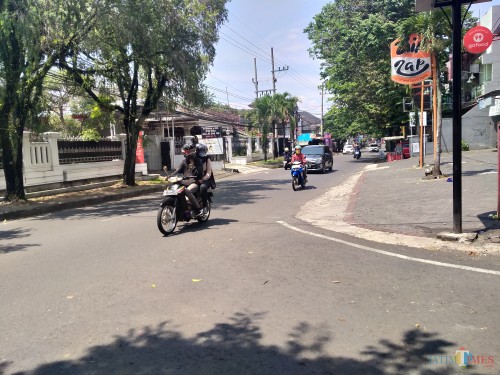 Lokasi kejadian penjambretan yang menimpa ibu-ibu yang akan berbelanja (Anggara Sudiongko/MalangTIMES)