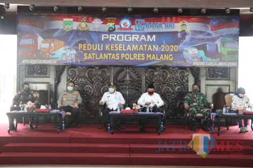 Jajaran Forkopimda Kabupaten Malang saat menghadiri dan membuka Launching Program Peduli Keselamatan 2020 Sat Lantas Polres Malang, Rabu (15/4/2020).