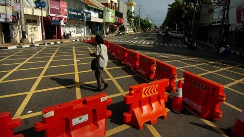 Penutupan akses jalan protokol yang terdapa di sejumlah daerah. (Foto: Istimewa)