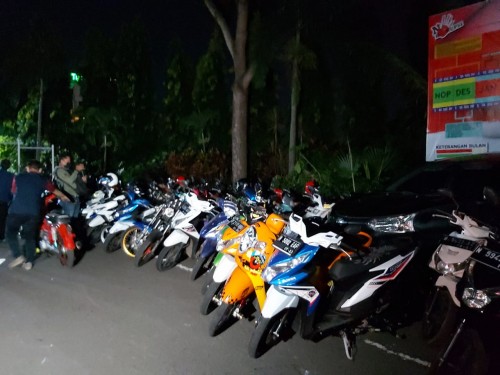 Kendaraan para remaja peserta balap liar yang diamankan petugas di Polresta Malang Kota. (Ist)