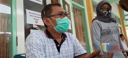Sekretaris Posko Penanggulangan Covid19 Dinkes Tulungagung, Didik Eka (Joko Pramono for Jatim TIMES)