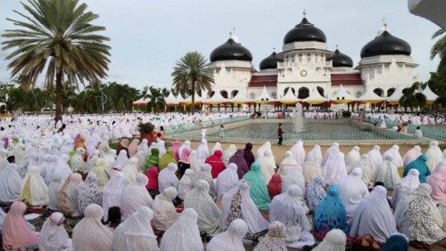 Salat Idul Fitri (Foto: Bincang Syariah)