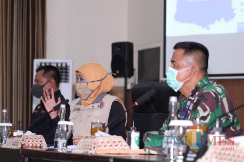 Gubernur Jatim Khofifah