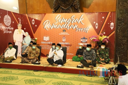 Peringatan Nuzulul Quran dan buka puasa bersama di Pendopo RHN Blitar.(Foto : Aunur Rofiq/BlitarTIMES)